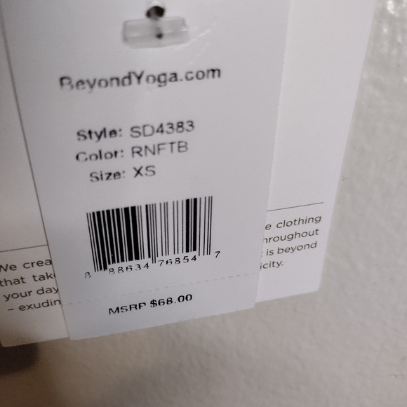 Beyond Yoga Top NWT - Picture 5 of 5